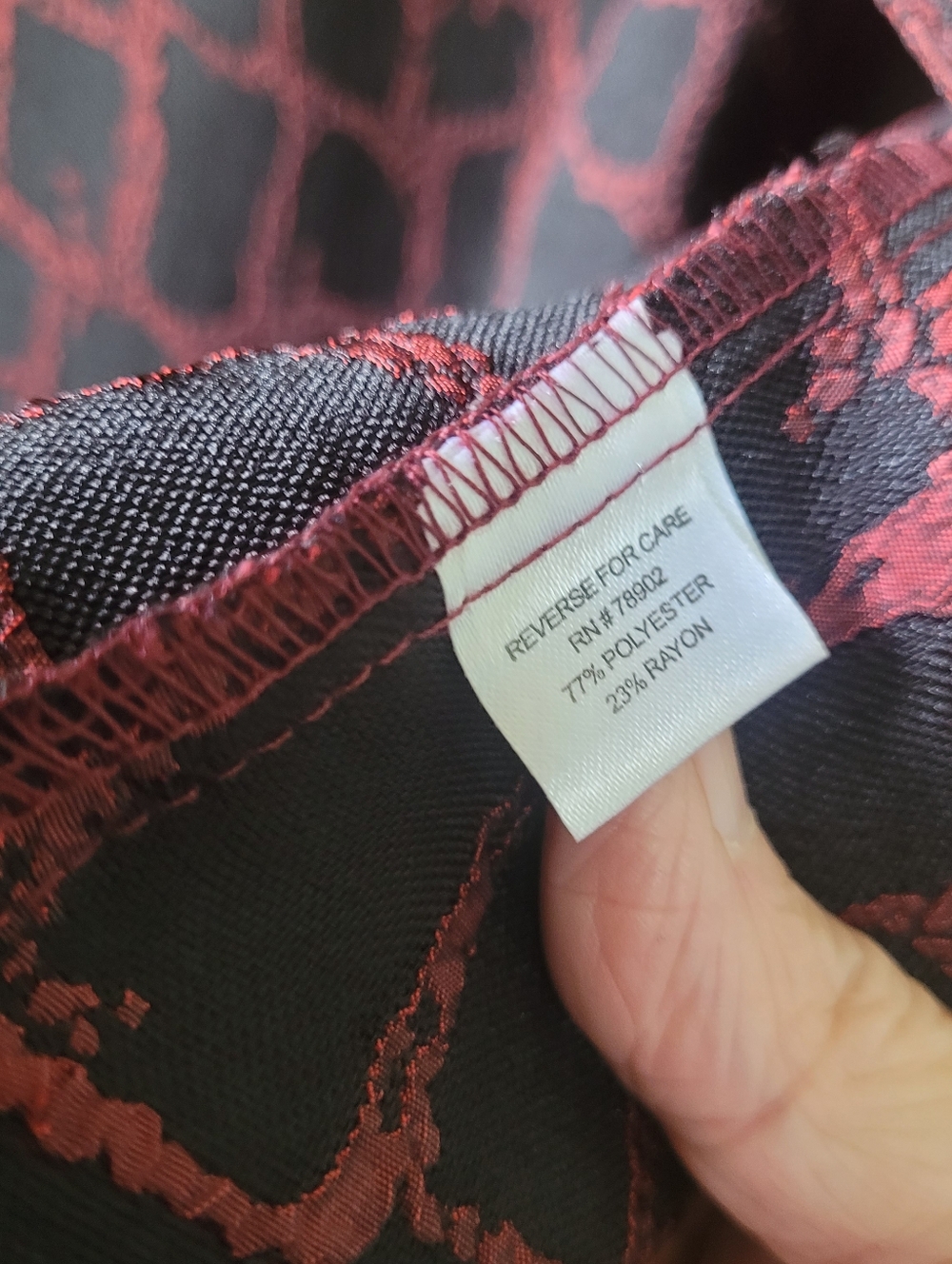 Women's Textured Red Pattern Jacket - Picture 4 of 7